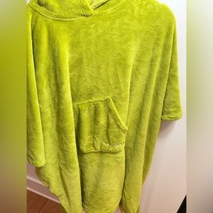 American Eagle Outfitters Vibrant Green Hooded Cape